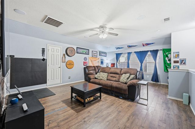 8609 Corral Circle, Fort Worth, TX 76244