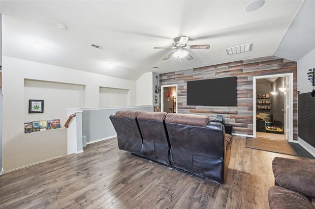 8609 Corral Circle, Fort Worth, TX 76244