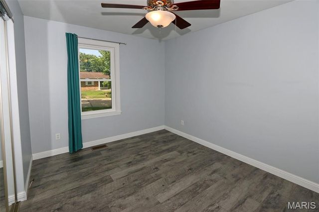 912 Tree Trails Lane, Fenton, MO 63026