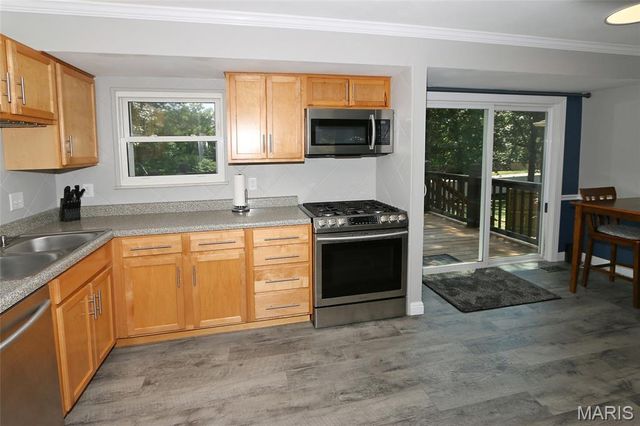 912 Tree Trails Lane, Fenton, MO 63026