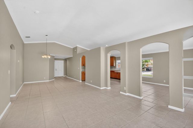 3746 Torres Circle, West Palm Beach, FL 33409