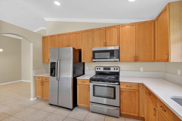 3746 Torres Circle, West Palm Beach, FL 33409