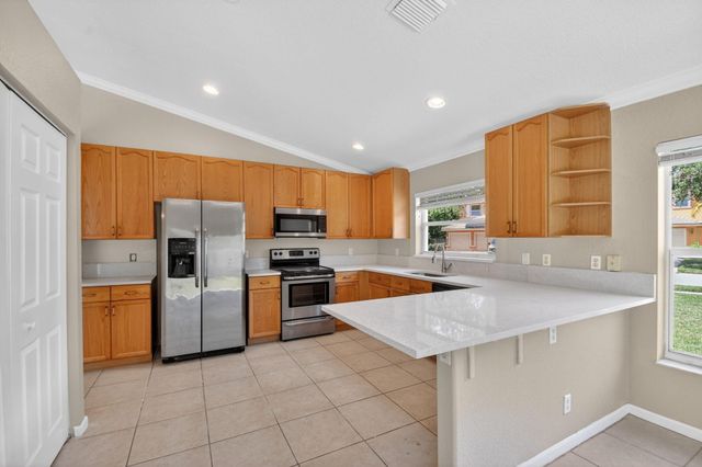 3746 Torres Circle, West Palm Beach, FL 33409