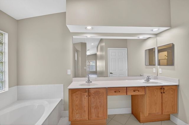 3746 Torres Circle, West Palm Beach, FL 33409