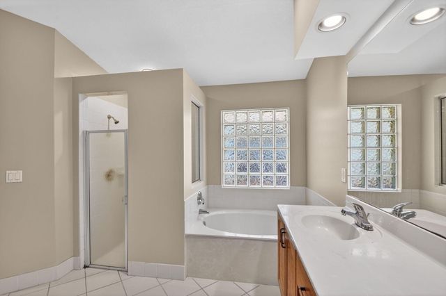 3746 Torres Circle, West Palm Beach, FL 33409