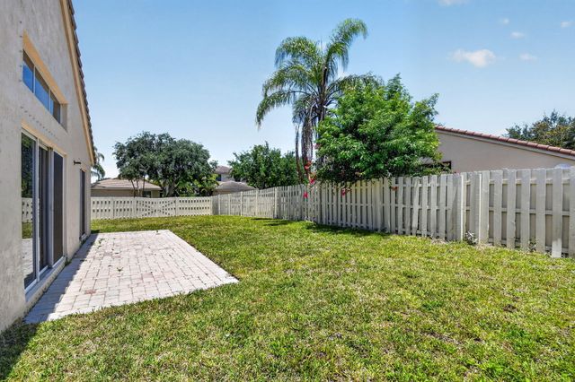 3746 Torres Circle, West Palm Beach, FL 33409