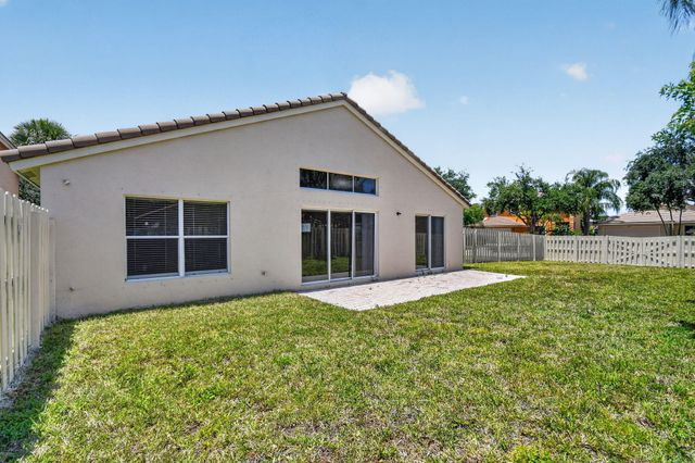 3746 Torres Circle, West Palm Beach, FL 33409