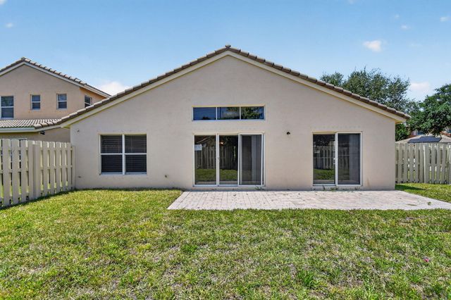 3746 Torres Circle, West Palm Beach, FL 33409