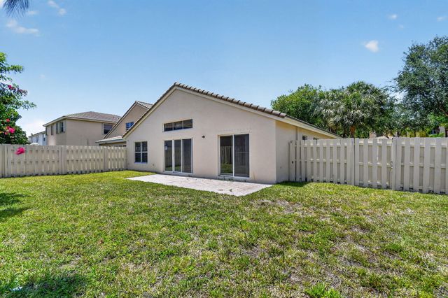 3746 Torres Circle, West Palm Beach, FL 33409
