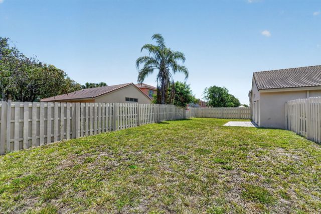 3746 Torres Circle, West Palm Beach, FL 33409