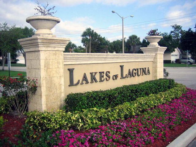 3746 Torres Circle, West Palm Beach, FL 33409
