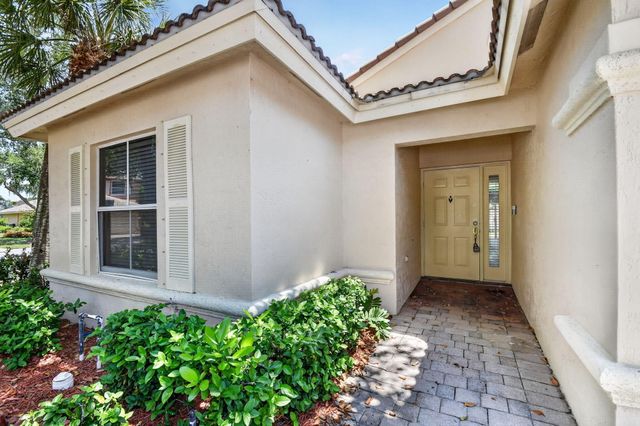 3746 Torres Circle, West Palm Beach, FL 33409