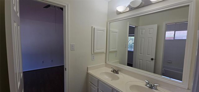 6926 Sable River Drive, Missouri City, TX 77459