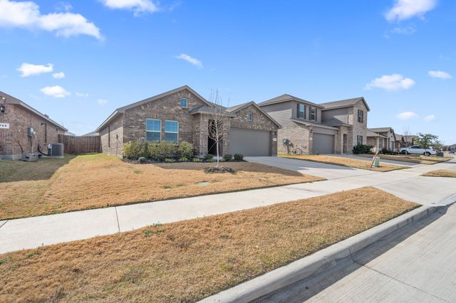 709 Mount Vista Lane, Fort Worth, TX 76131