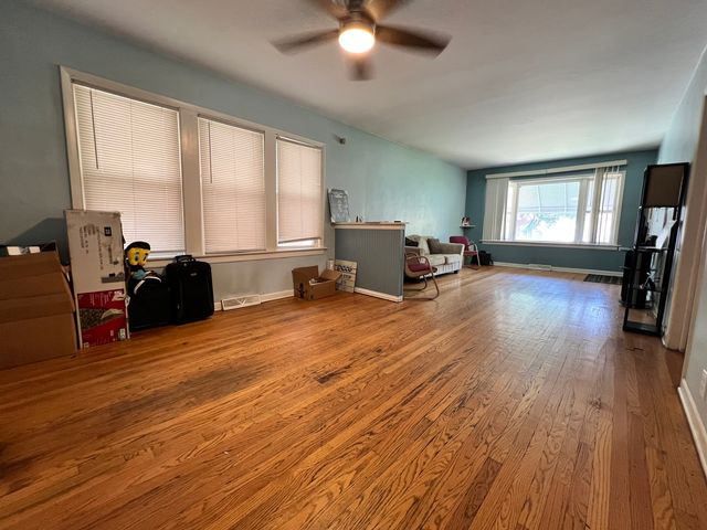 2715 Oak Park Avenue, Berwyn, IL 60402
