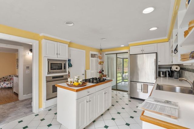 187 Mill St, Framingham, MA 01701