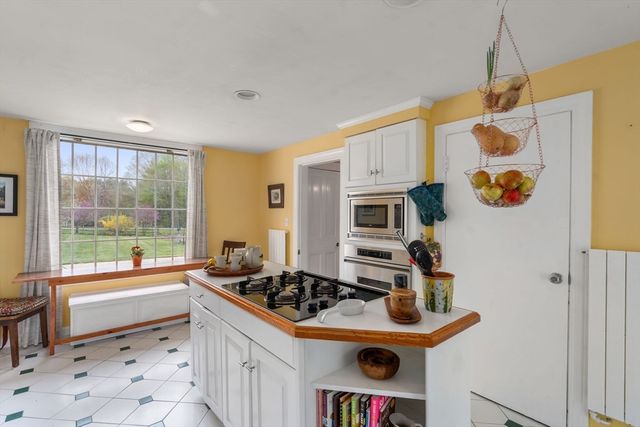 187 Mill St, Framingham, MA 01701