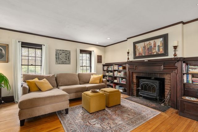 187 Mill St, Framingham, MA 01701