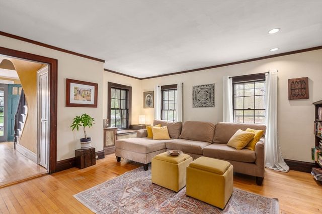 187 Mill St, Framingham, MA 01701