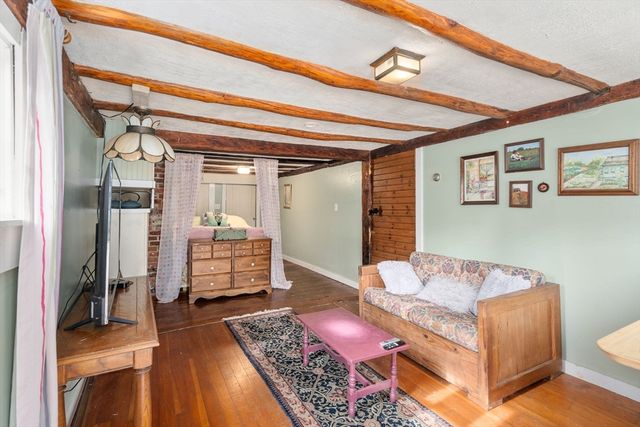 187 Mill St, Framingham, MA 01701