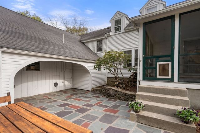 187 Mill St, Framingham, MA 01701