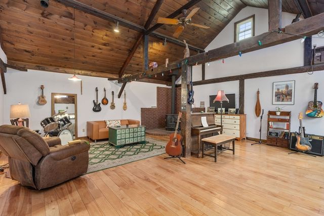 187 Mill St, Framingham, MA 01701