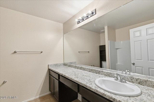 7119 W GOLDEN Lane, Peoria, AZ 85345