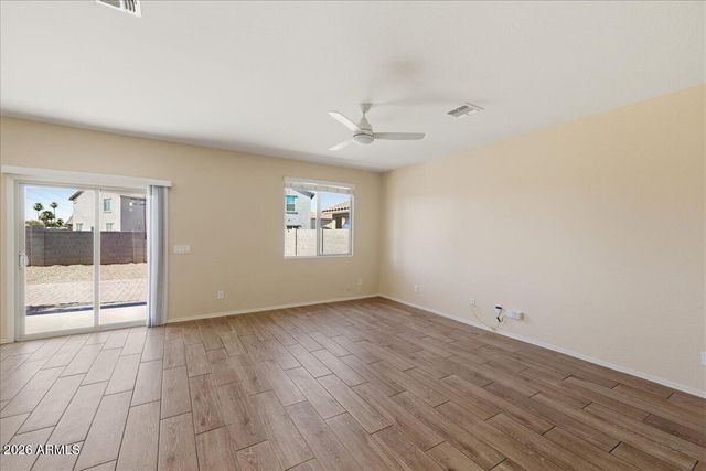 7119 W GOLDEN Lane, Peoria, AZ 85345