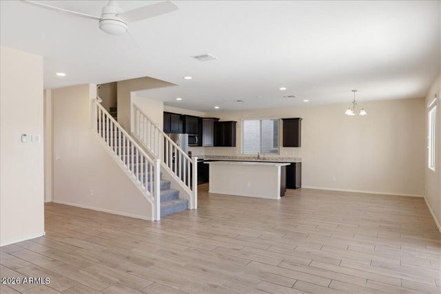 7119 W GOLDEN Lane, Peoria, AZ 85345