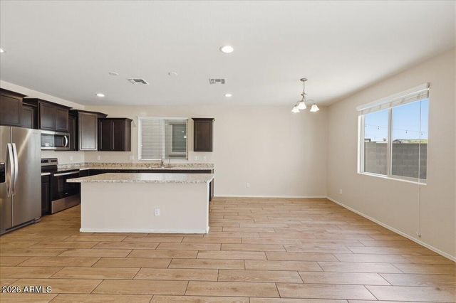 7119 W GOLDEN Lane, Peoria, AZ 85345