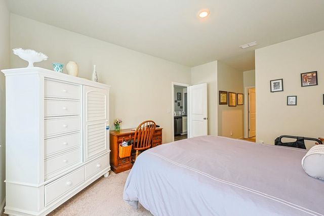 2115 Ridgedale Dr., Conway, SC 29526