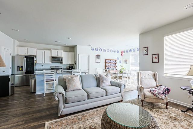 2115 Ridgedale Dr., Conway, SC 29526