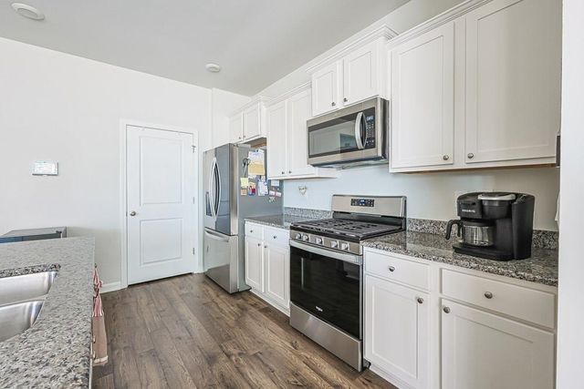 2115 Ridgedale Dr., Conway, SC 29526