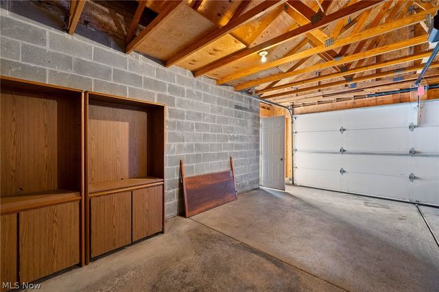 929 Auburn Hills Drive 1, Boardman, OH 44512