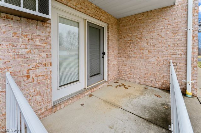 929 Auburn Hills Drive 1, Boardman, OH 44512