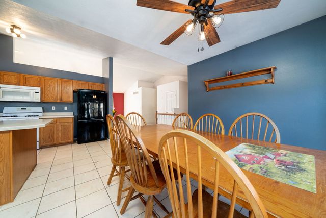 119 Liverpool Drive SE, Poplar Grove, IL 61065