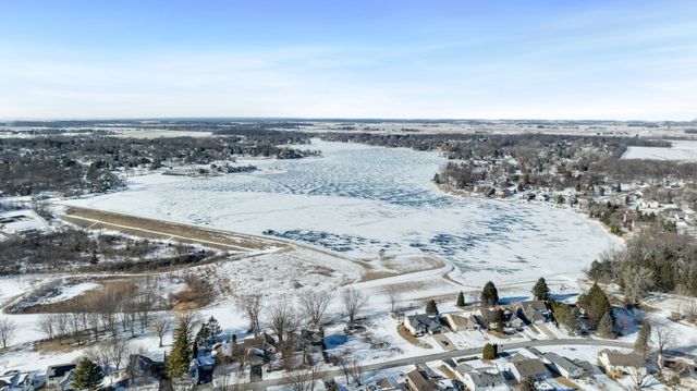 119 Liverpool Drive SE, Poplar Grove, IL 61065