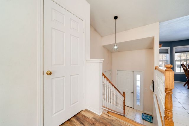 119 Liverpool Drive SE, Poplar Grove, IL 61065