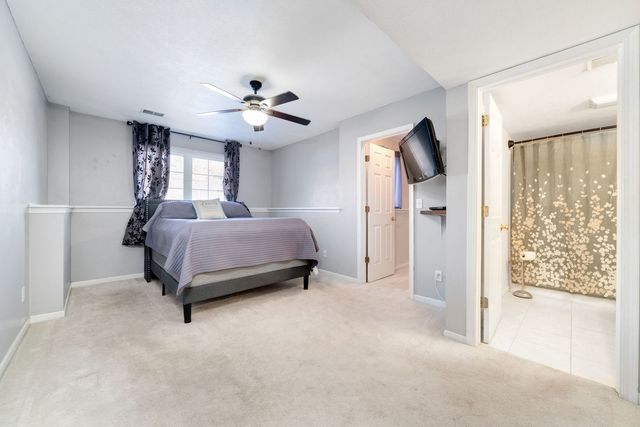 119 Liverpool Drive SE, Poplar Grove, IL 61065