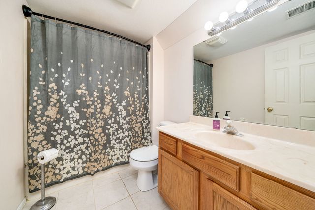 119 Liverpool Drive SE, Poplar Grove, IL 61065