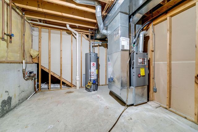 119 Liverpool Drive SE, Poplar Grove, IL 61065