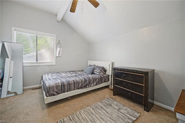 316 Heacox LN, Newport News, VA 23608