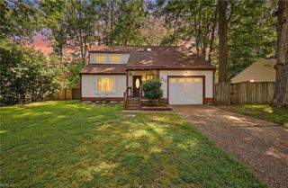 316 Heacox LN, Newport News, VA 23608