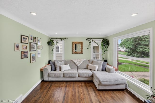 4103 Dawnshire Drive, Parma, OH 44134