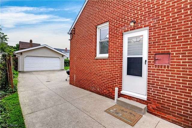 4103 Dawnshire Drive, Parma, OH 44134