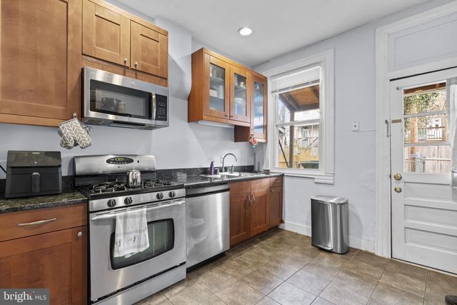 848 POWERS ST, Baltimore, MD 21211