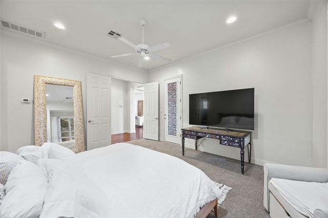 18500 Lakehead CIR, Point Venture, TX 78645