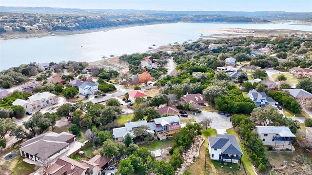 18500 Lakehead CIR, Point Venture, TX 78645