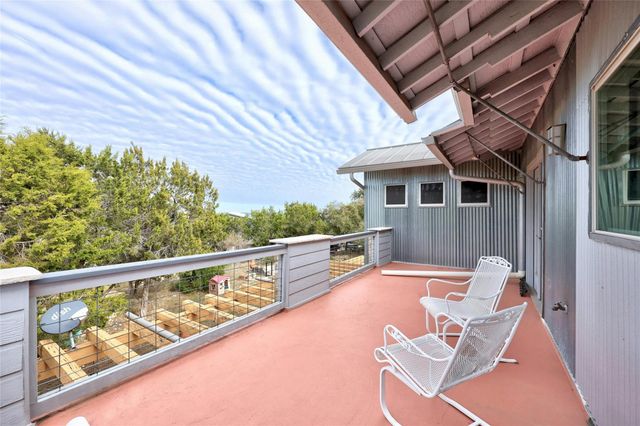 18500 Lakehead CIR, Point Venture, TX 78645