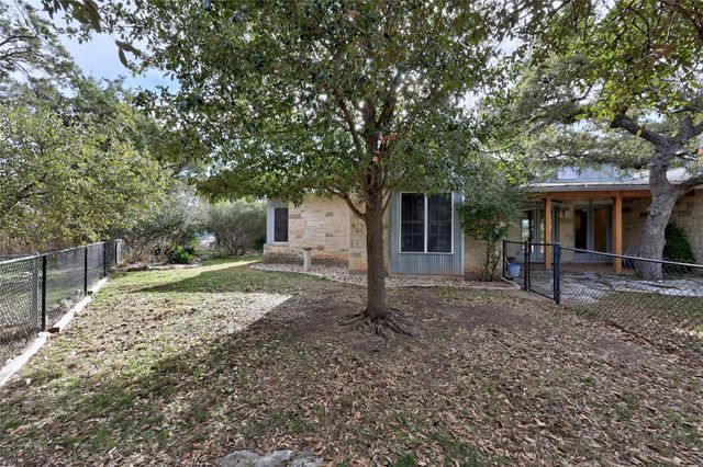 18500 Lakehead CIR, Point Venture, TX 78645